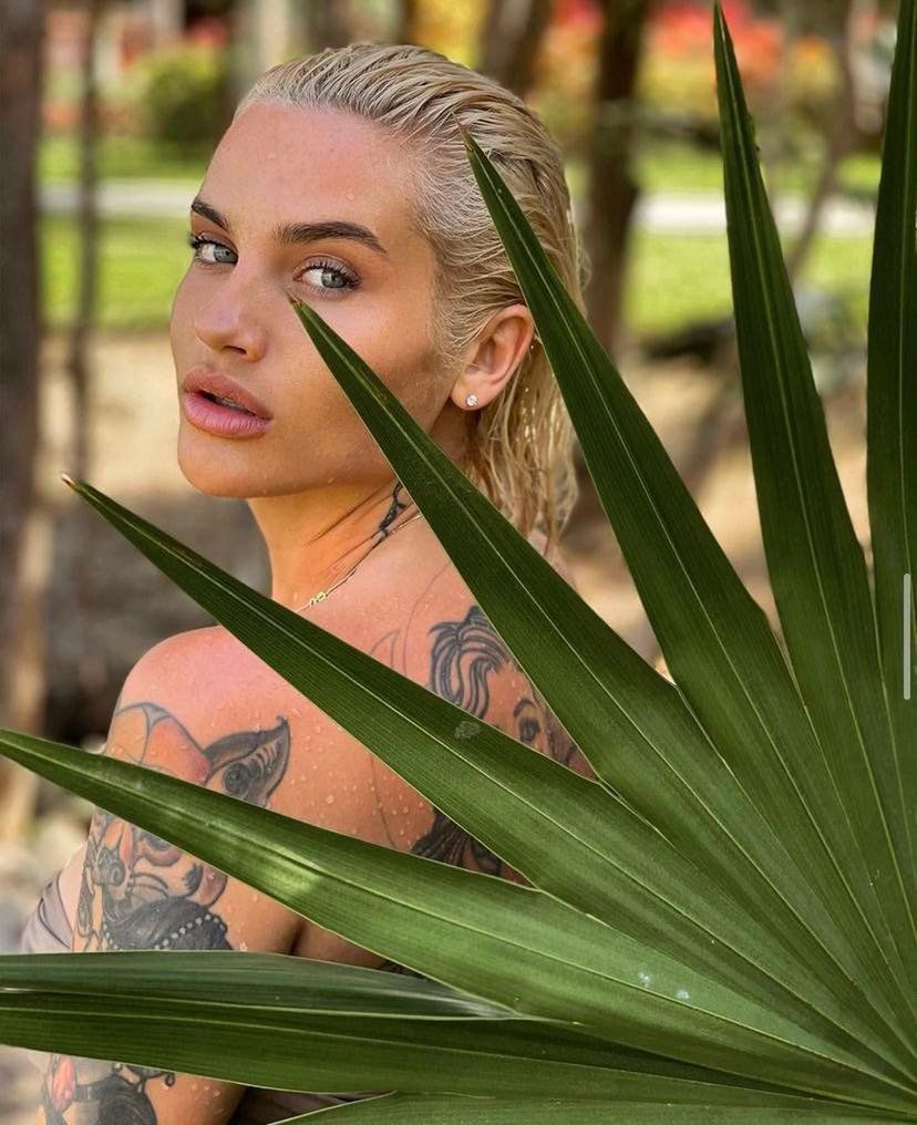 Karolina Gilon