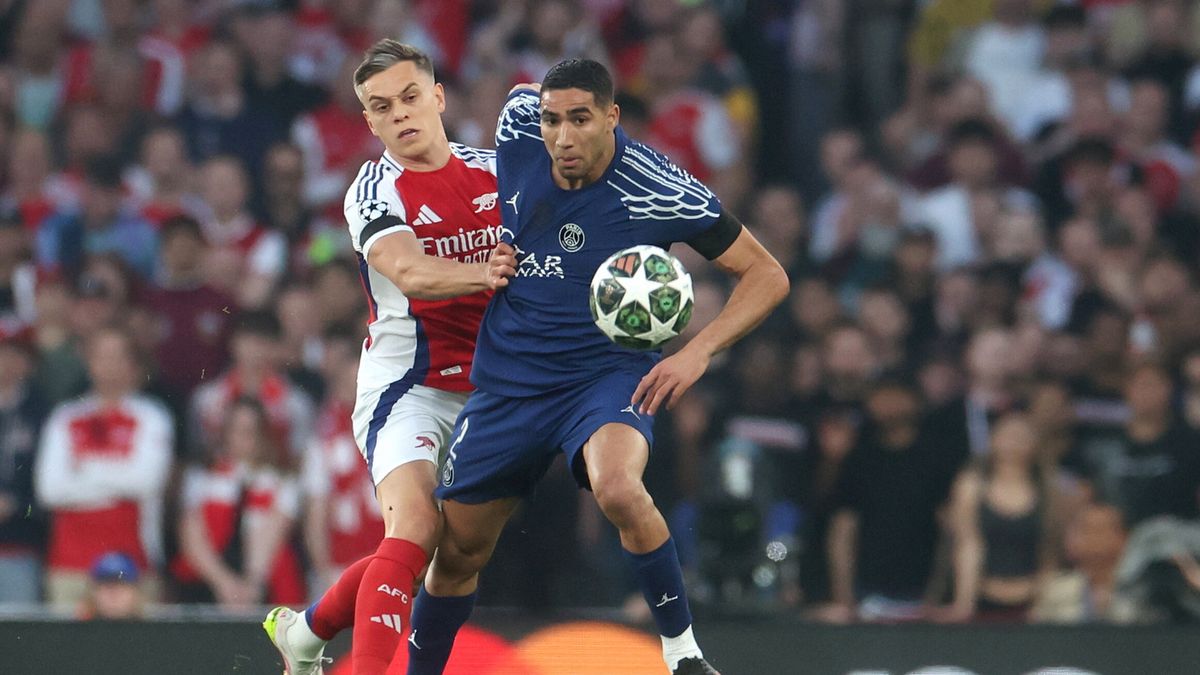 PAP/EPA / Na zdjęciu: Leandro Trossard (z lewej) i Achraf Hakimi