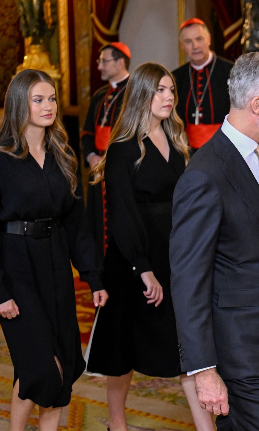 Hiszpańska rodzina królewska wita papieża