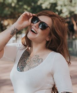 Tatuaże intymne - pośladki, brzuch i piersi z seksownymi wzorami
