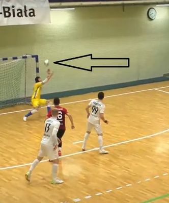 Najefektowniejsze interwencje w Fogo Futsal Ekstraklasie [WIDEO]