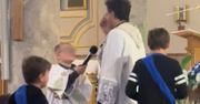 Ksiądz nagle wypalił. "Czemu mnie bijesz?". Nagranie podbija sieć