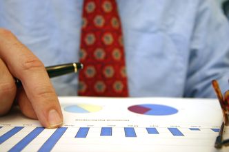 Czym jest komercjalizacja i na czym polega?