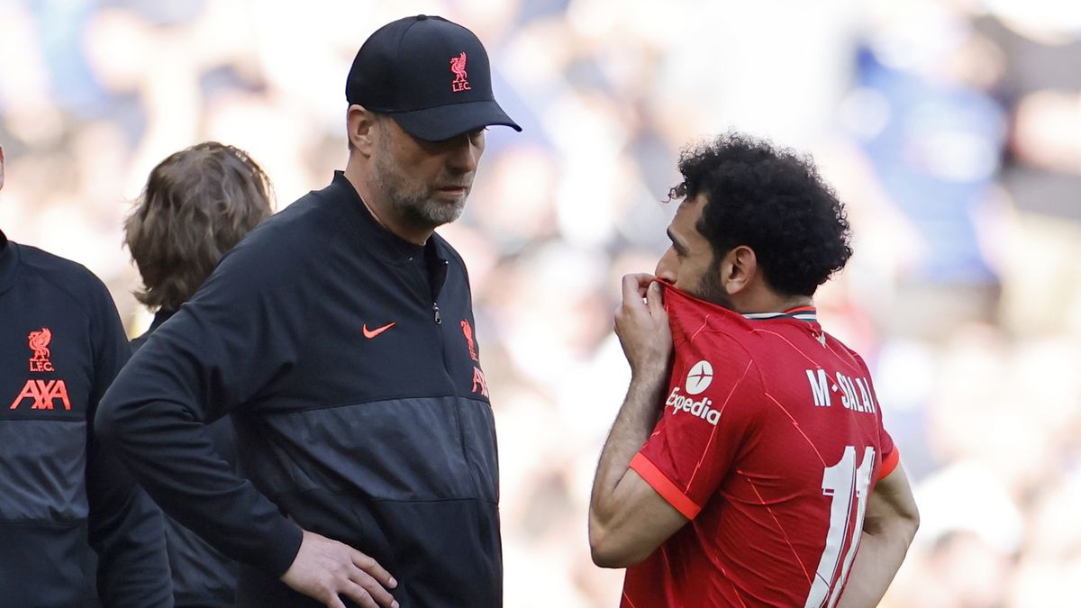 PAP/EPA / TOLGA AKMEN / Na zdjęciu: Juergen Klopp i  Mohamed Salah