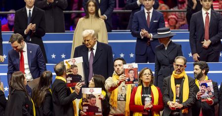 Działo się w nocy. Trump unieważnił szereg decyzji Bidena