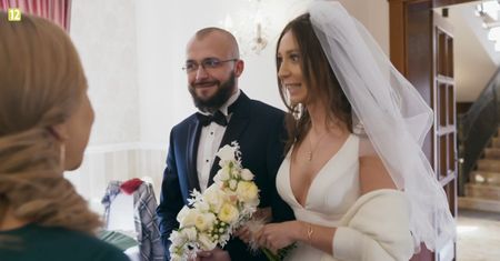 Wzięła ślub z nieznajomym. Po 10 miesiącach została mamą