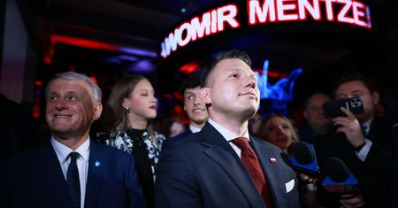 Sławomir Mentzen na czele. Tak zagłosowali najmłodsi wyborcy