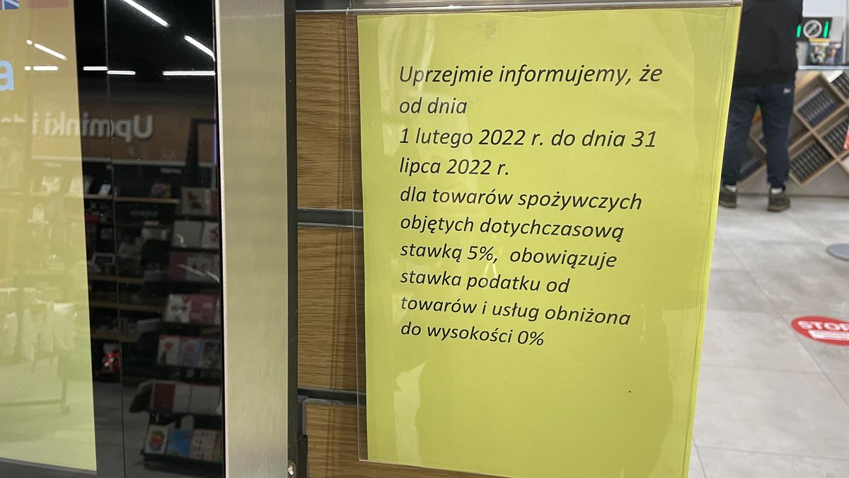 UOKiK zapowiedział w styczniu, że w związku z wprowadzeniem zerowego podatku VAT na artykuły żywnościowe pracownicy Inspekcji Handlowej w ostatnim tygodniu stycznia rozpoczną działania w wybranych placówkach handlowych.