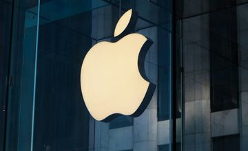 Apple przebiło setkę. Inwestorów niepokoją AI i chipy