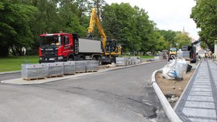 Kolejny etap przebudowy ulicy w Koszalinie. Tak przebiegają prace