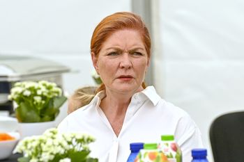 Nie mogła powstrzymać łez. Katarzyna Dowbor wspominała zmarłą koleżankę