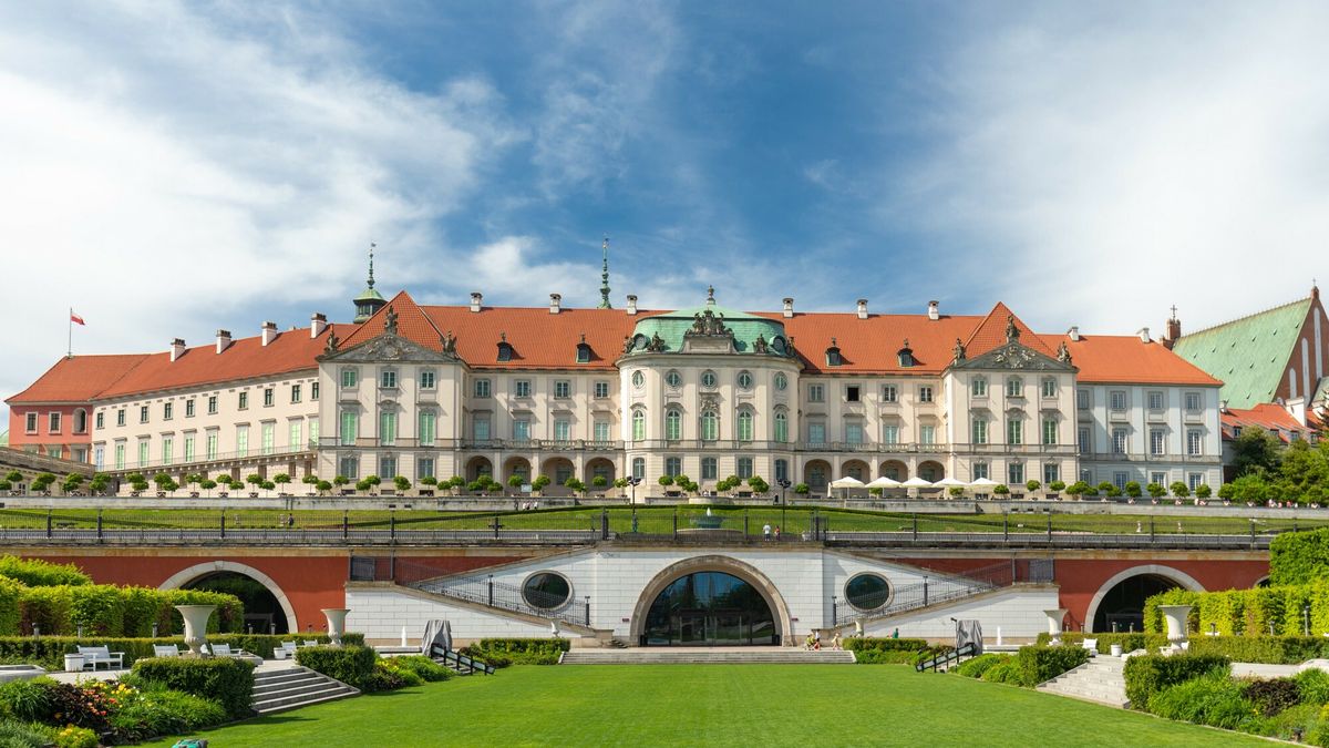 Warszawa Arkadiusz Zi�?ek
Fot. Arkadiusz Ziolek/East News. Warszawa.
n/z Ogrod Dolny Zamku Krolewskiego.
ARKADIUSZ ZIOLEK