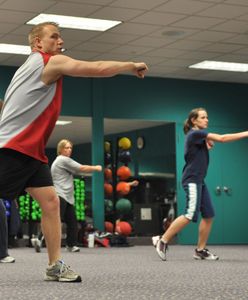 Nowe obostrzenia. Klub fitness zamienia się w Kościół Zdrowego Ciała. Branża walczy o życie