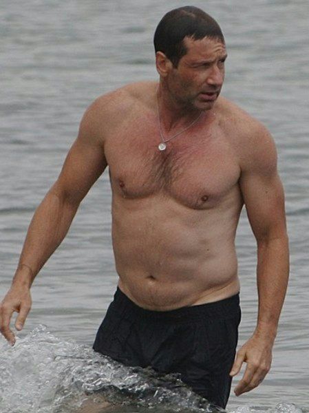 David Duchovny: Agent Mulder w wersji plażowej