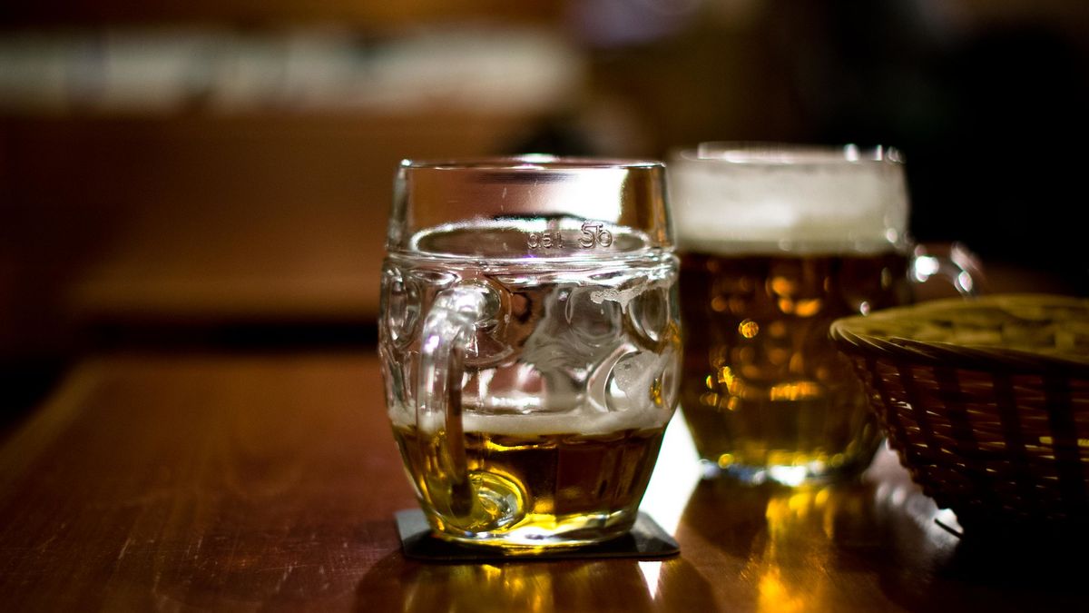 Przeciętny Polak wypija rocznie 136 litrów piwa