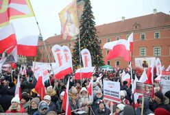 "Nie oddamy dzieci". Nowy przedmiot w szkołach wyciągnął ludzi na ulicę