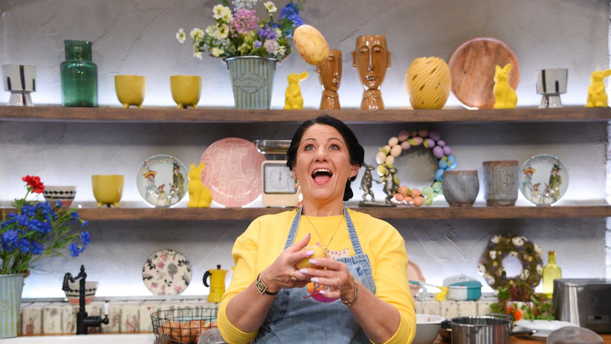 Warszawa, 05.05.2022, Nagranie programu Pytanie na Sniadanie TVP2