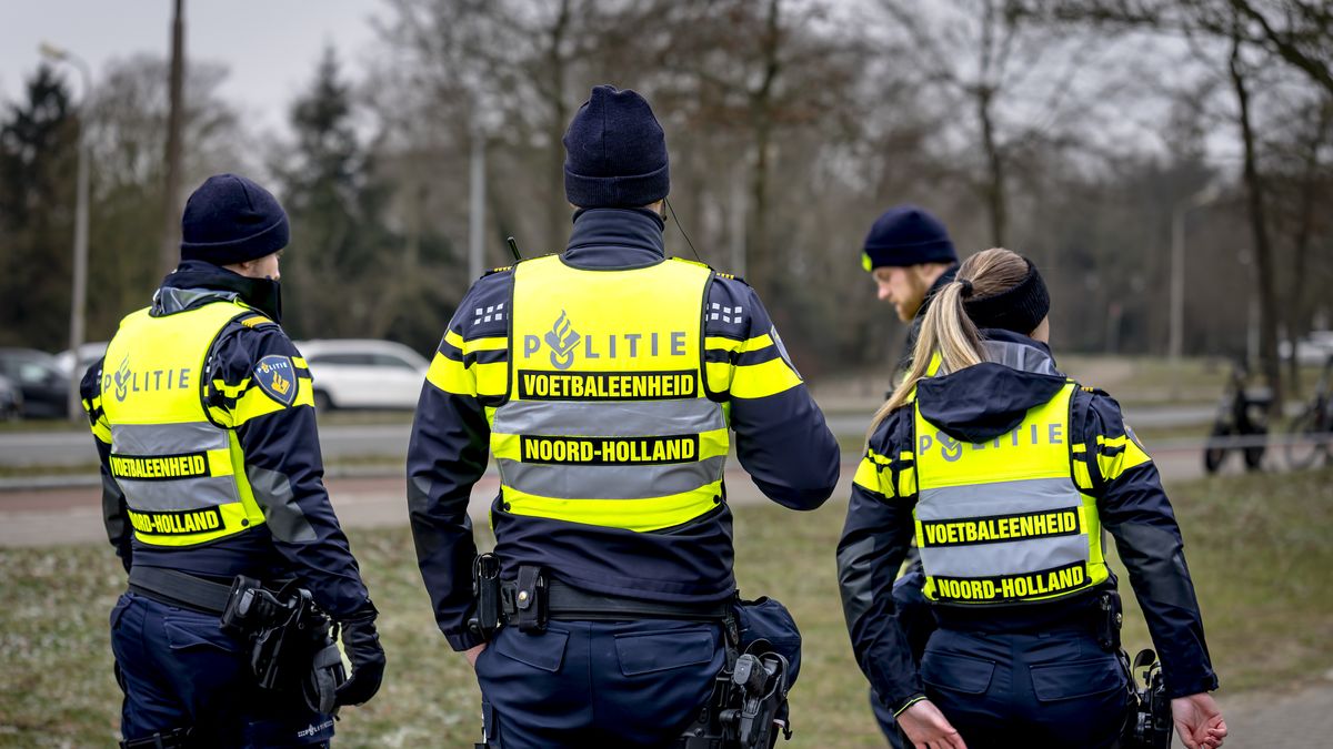 Telstar 1963 v AFC Ajax - Eredivisie
Police are present during the match between SC Telstar and AFC Ajax Amsterdam at the Buko Stadium for the Dutch Vriendenloterij Eredivisie season 2025-2026 in Velsen-Zuid, Netherlands, on January 11, 2026. (Photo by Marcel van Dorst/EYE4images/NurPhoto via Getty Images)
NurPhoto
buko stadium, afc ajax amsterdam, 2025-2026 season, dutch league, eredivisie match, voetbal, competitive football, football fans, stadium security, crowd management, sports photography, dutch vriendenloterij eredivisie, telstar, match officials, league game, match venue, dutch football, nurphoto, full body, marcel van dorst, team rivalry, police presence, league fixture., fan safety, eye4images, 11 january 2026, professional football, sports coverage, matchday, football match, afc ajax