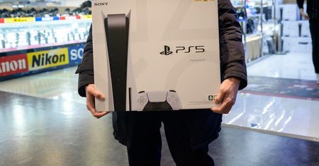 PS5 znów dostępne. Ale tanio nie zapłacimy