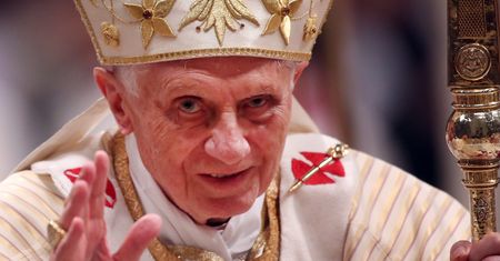 Trudno uwierzyć, że to Benedykt XVI. Zdjęcie z poniedziałku