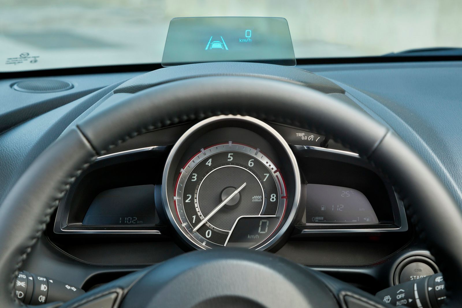 Europejska Mazda 2 – obszerna galeria zdjęć 64