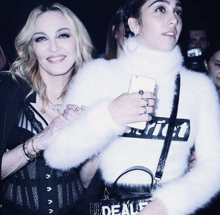 Madonna i Lourdes Leon