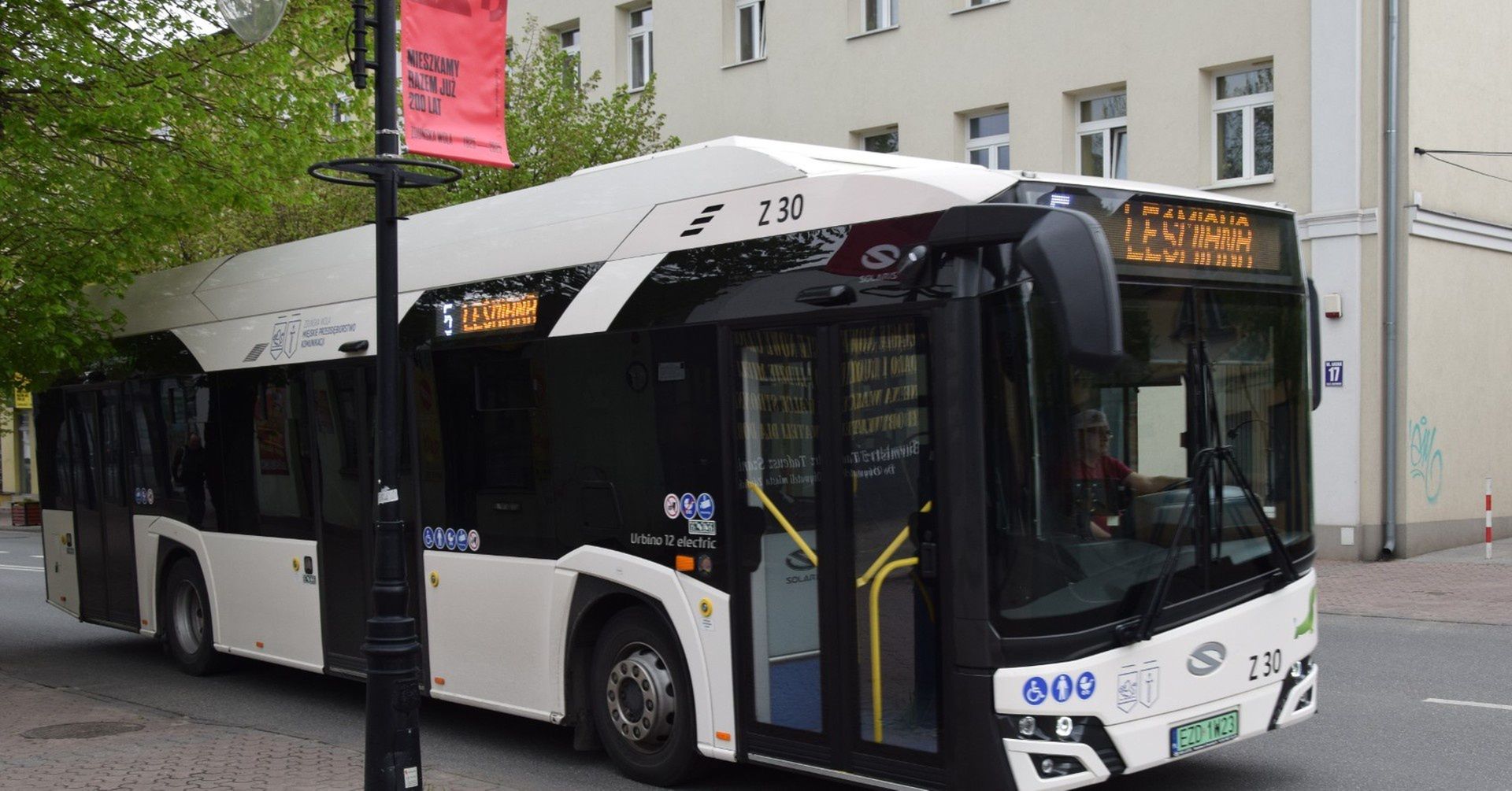 Jest darmowy dojazd na Dni Zduńskiej Woli 2025 miejskimi autobusami