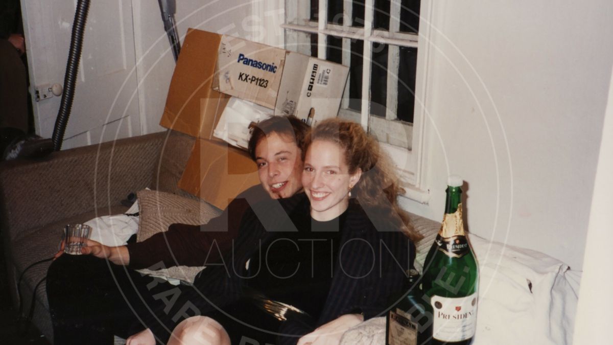 Była sympatia Muska wystawiła kolekcję zdjęć z czasów studenckich