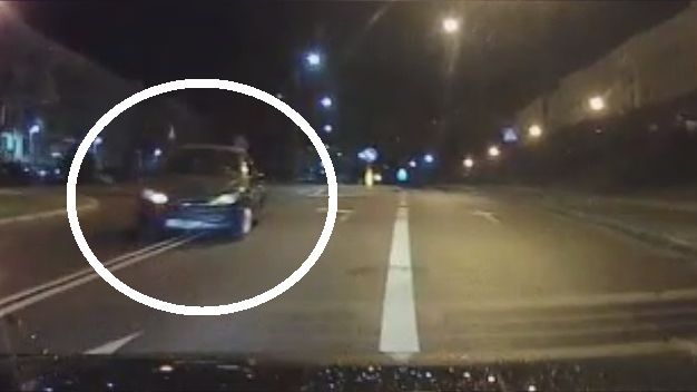 Policjant po służbie zatrzymał pijanego kierowcę peugeota