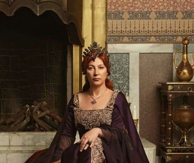 "Wspaniałe stulecie": Vahide Percin wygrała walkę o życie. Teraz spłaca swój dług