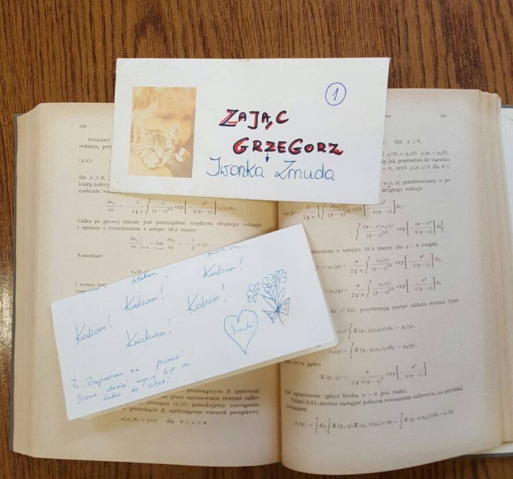 List znaleziono w książce do matematyki.