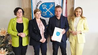 Podpisano umowy na przebudowę dróg wewnętrznych w Rudzie Białaczowskiej