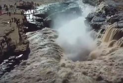 Wodospad, "żółta rzeka" i zjawiskowa tęcza. Tych turystów trzeba uznać za prawdziwych szczęściarzy