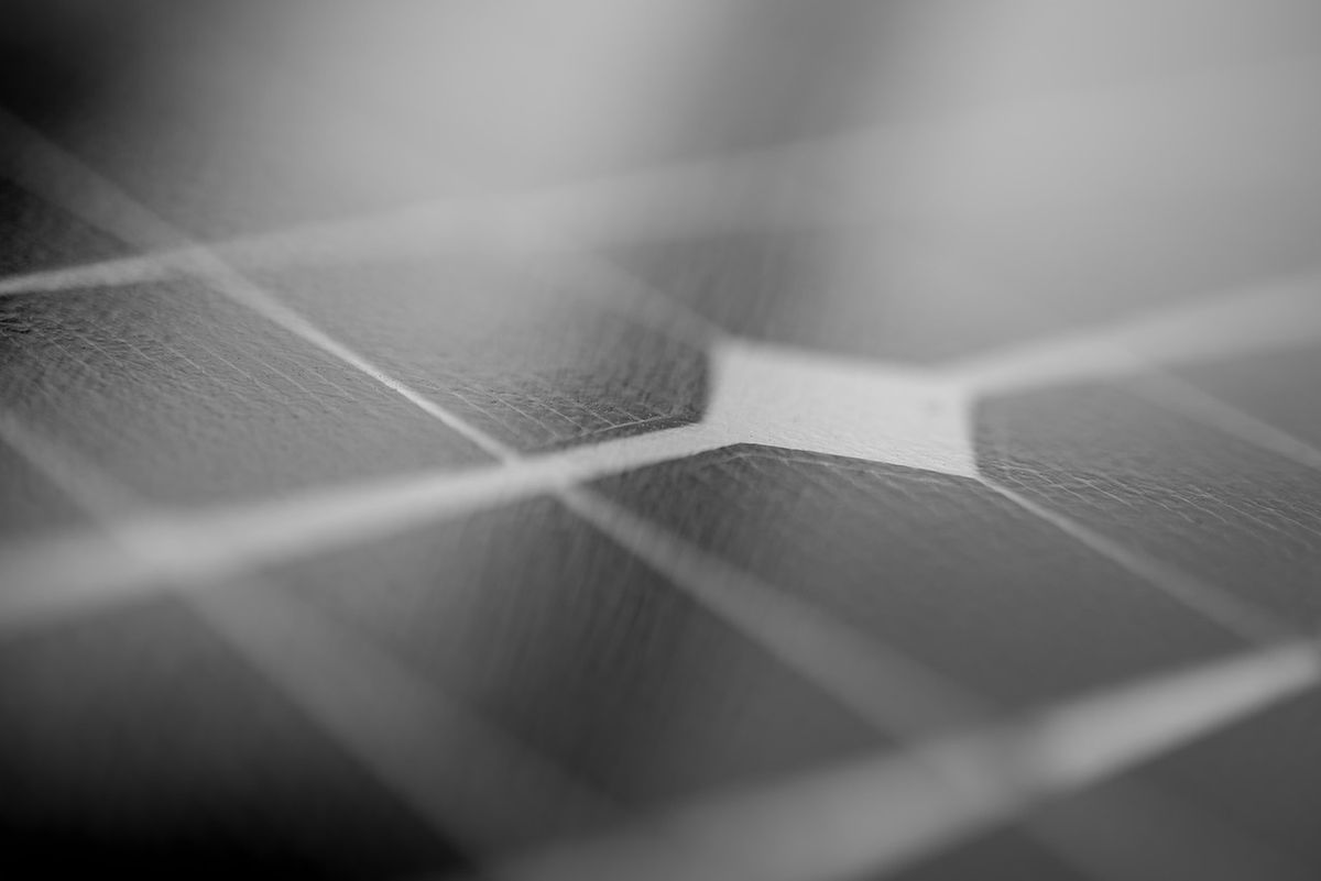 Panele fotowoltaiczne jako dodatkowe źródło energii – czy to się opłaca