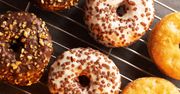 Popularnych donutów nie smażę na głębokim tłuszczu. Trudno o coś lepszego do popołudniowej kawy