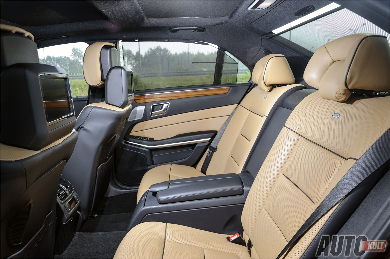 Mercedes-Benz Klasy E 350 BlueTec AMG 9G-Tronic (W212) - test [galeria zdjęć] 15