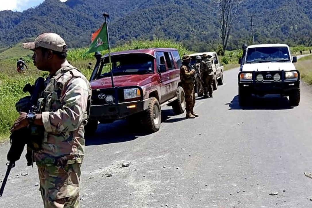 Tribal fights are ongoing in the Enga province.