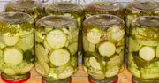 Co roku robię mizerię do słoików na zimę. Nie dodaję octu, a i tak smakuje wyśmienicie