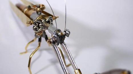 Steampunkowe insekty zrobione z... naboi! 1