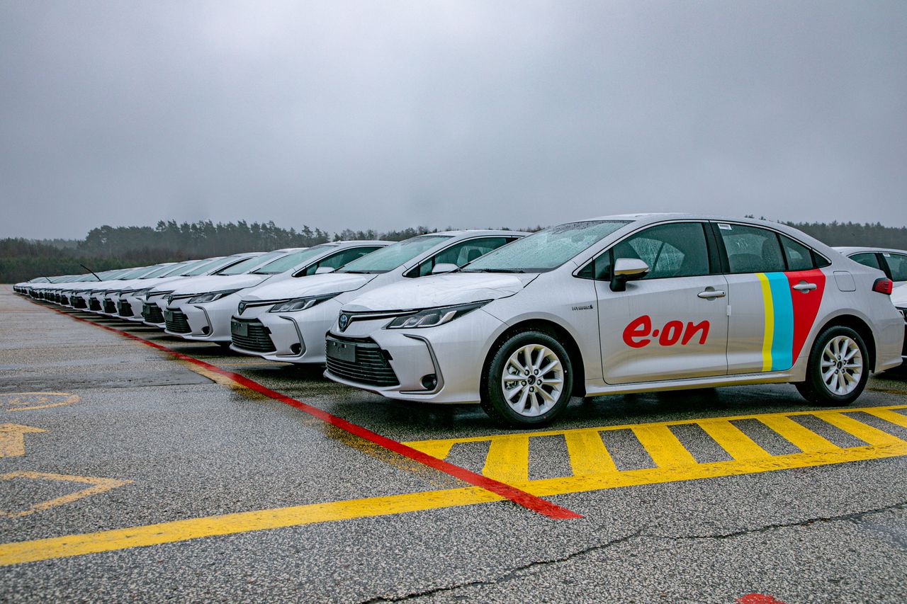 Hybrydowe Corolle dla firmy E.ON Foton. Specjaliści od odnawialnej energii wybrali Toyotę