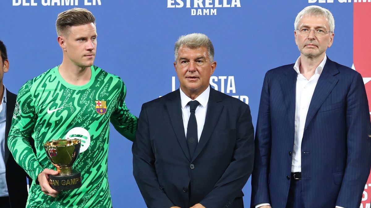 Getty Images / NurPhoto / Marc-Andre ter Stegen, Joan Laporta i Dmitrij Rybołowlew