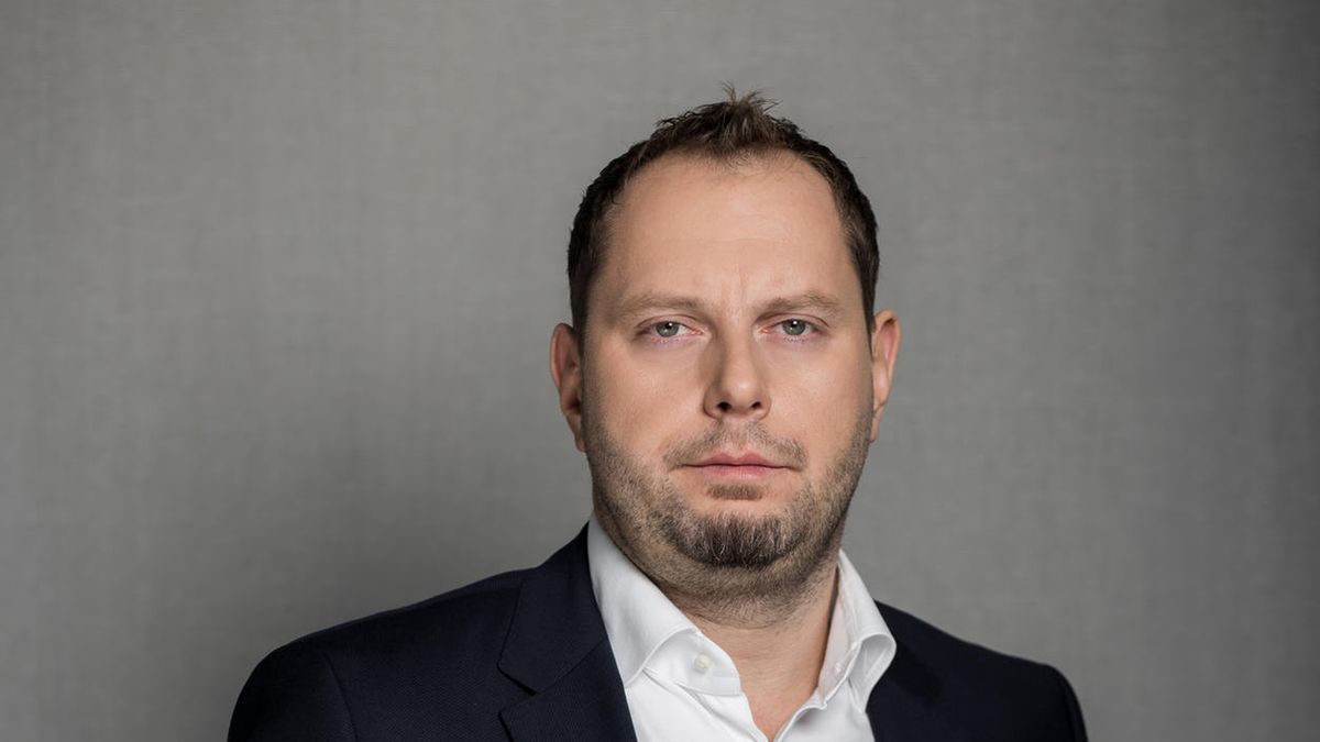 Grzegorz Czapla był prezesem Indaty przez 5 lat, potem członkiem rady nadzorczej spółki.