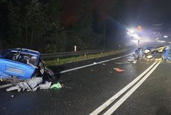 O włos od tragedii. Auto rozpadło się na kawałki