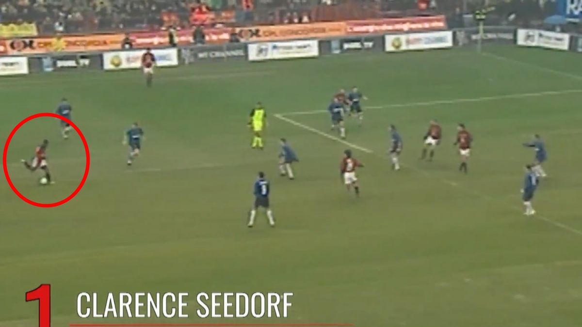 Materiały prasowe / DUGOUT / Najpiękniejsze gole z meczów AC Milan - Inter Mediolan