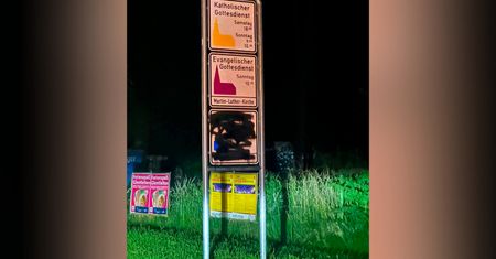 Muzułmańskie znaki w Niemczech. Pierwsza takie miasto. Już zniszczyli