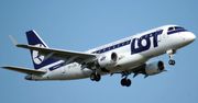 Koronawirus u pasażerów z Polski. LOT się doigrał