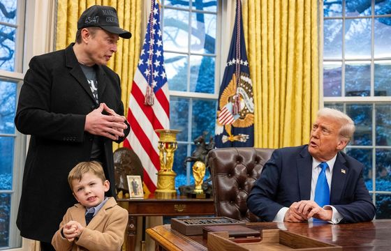 Ostra kłótnia Trumpa z Muskiem. Akcje Tesli w głębokim dołku