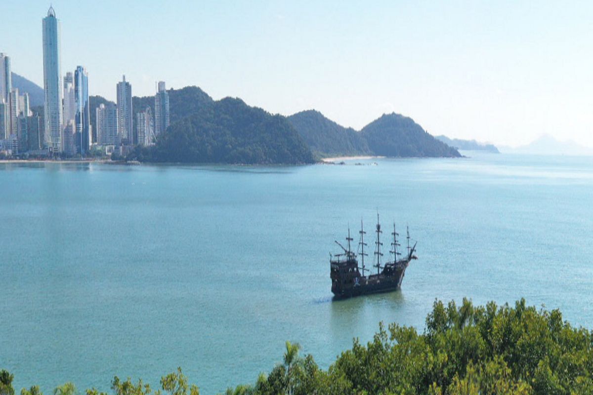 To, co zobaczył, zmroziło mu krew. Statek piracki na Google Maps