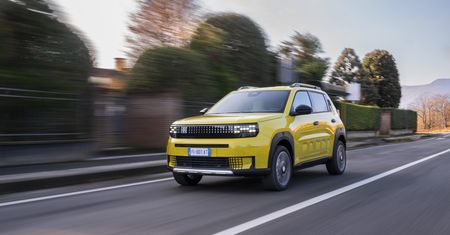 Tę nazwę pamiętasz doskonale. Mały Fiat wjeżdża do polskich salonów