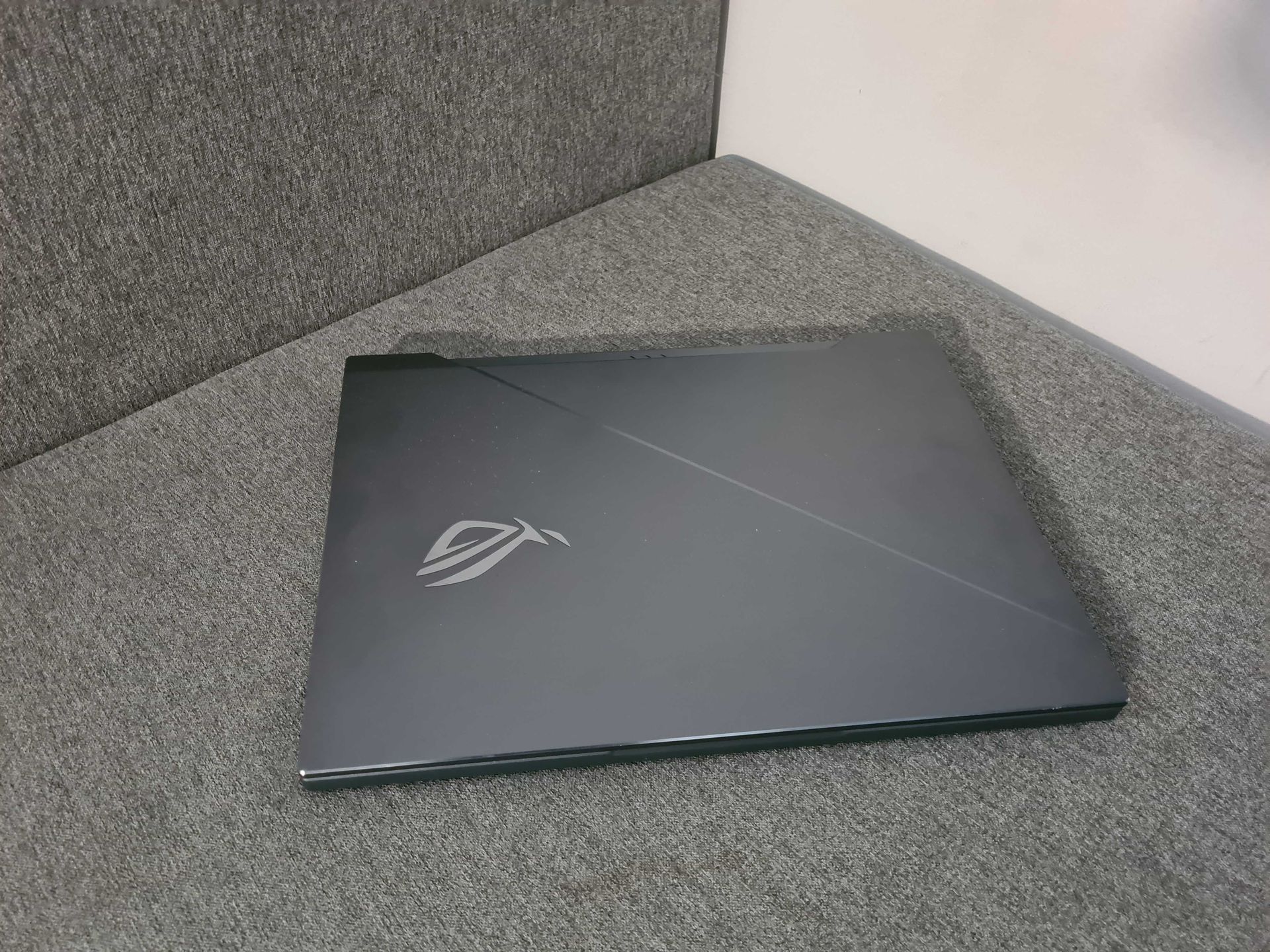 ASUS ROG Zephyrus Duo 15 – test. Granie na dwóch ekranach 13